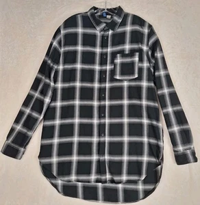 H&M Divided Shirt Mens XL Black White Plaid Button Down Casual Pocket Long Hi Lo - Picture 1 of 12