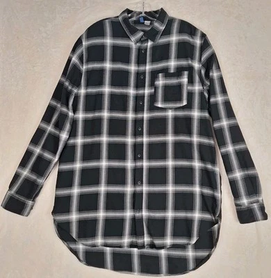 H&M Divided Shirt Mens XL Black White Plaid Button Down Casual Pocket Long Hi Lo - Image 1 of 4