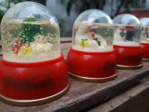 JUEGO DE GLOBOS DE NIEVE NAVIDEÑOS COCA COLA ARGENTINA COMO NUEVO - Imagen 1 de 4