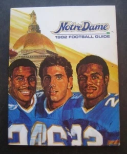 Notre Dame Fighting Irish Football Guide 1982 - Imagen 1 de 8