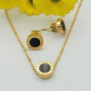 Edelstahl 24K vergoldet römische Zahlen Halskette & Ohrringe schwarz Set - Bild 1 von 4