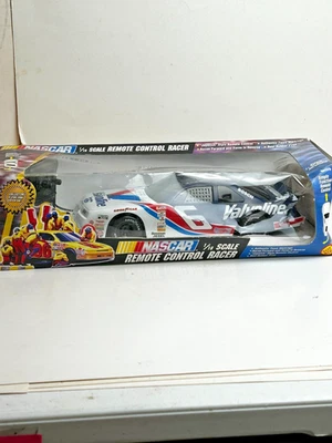 Mando a distancia Toy Biz 1/18 Mark Martin Halvoline Ford Thunderbird con caja Foto 1 de 4