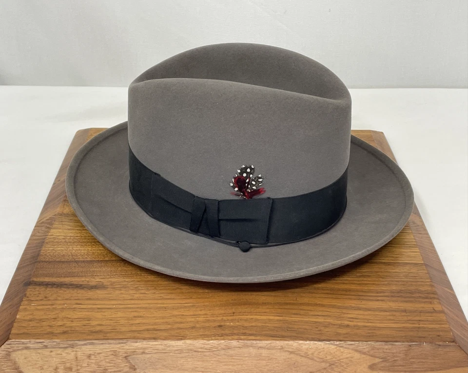 复古男式 7 中号朝圣者黑貂饰面海狸 Fedora 帽子灰色毛皮毛毡 1950 年代 — 第 1/4 张图片