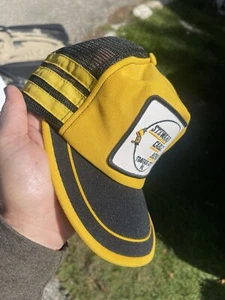 Vintage Cable Repair Three 3 Stripe Snapback Hat Trucker Hat USA Traverse City - Picture 1 of 7