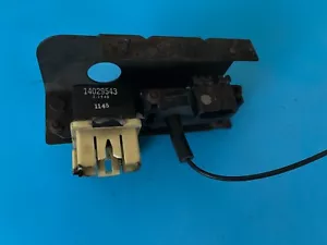 1981 Corvette EGR MAP SENSOR,RELAYS AND MOUNTING BRACKET USED GM - Picture 1 of 1