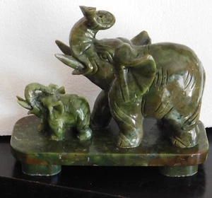 Jade Carved Elephant with baby - Picture 1 of 4