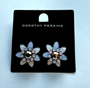 ER1728 UNIQUE BLACK TONE METAL CRYSTAL FLOWER STUD EARRINGS - Picture 1 of 1