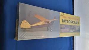 Modelo de vuelo Taylorcraft accionado por goma - madera de balsa - Imagen 1 de 3