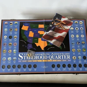 Carpeta completa de la colección The American Statehood Quarter con 33 monedas estatales - Imagen 1 de 10