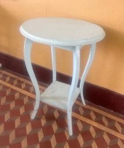 ANTIQUE TIMBER ROUND TABLE - Picture 1 of 4