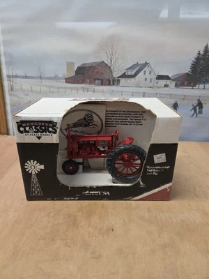 SCALE MODELS Farmall F-12 FG-ZSM838 Narrow Front Tractor  1:16 SCALE - Image 1 of 4