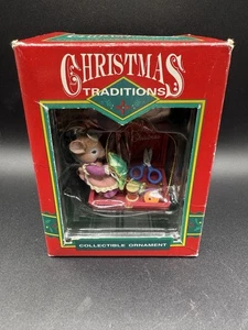 Vintage 90s Lustre Fame Christmas Traditions Nähen Maus Ornament - Rare! - Bild 1 von 5
