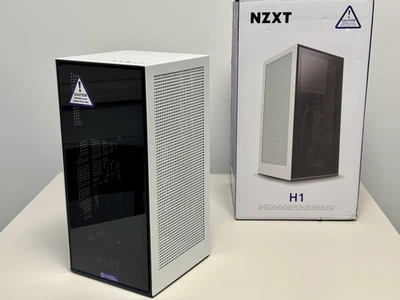NZXT H1 weiß - Version 1 - mini ITX Gehäuse - 650W Netzteil - 140 AIO Kühlung - Bild 1 von 4