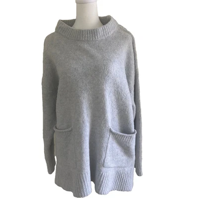 Elie Elie Tahari Sweater Patch Pocket Pullover Light Blue SZL Oversized Cozy - Image 1 of 4