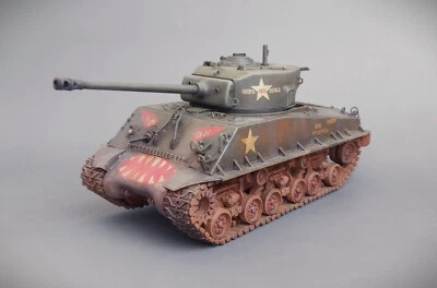 Pro Built M4A3E8 Sherman „Easy Eight“ Korean War 1/35 plastik model - Image 1 of 4