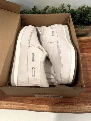 New in Box SPERRY Moc-Sider Winter Ivory -Men Size 8-1/2 Med.   - Image 1 of 4