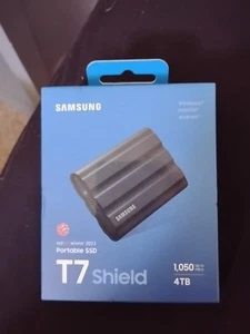 Samsung T7 Shield 4TB USB 3.2 Gen 2 Type-C Portable External SSD, Black sealed - Photo 1/3