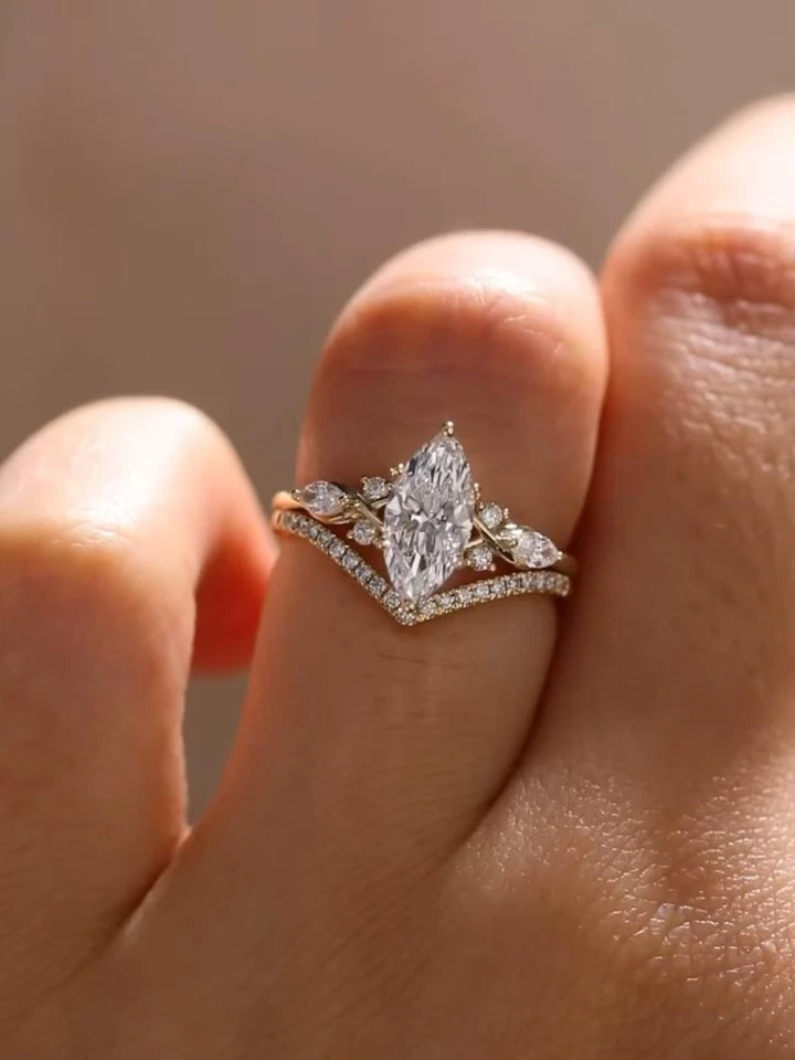 Conjunto de anel de noivado de ouro amarelo 14K com diamante criado em laboratório corte marquesa FN - Imagem 1 de 4