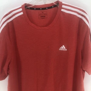 Camisa deportiva Adidas para hombre manga corta XL 3 rayas roja jaspeada Aeroready - Imagen 1 de 10