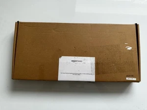 Amazon Basics ‎MD023 Full-Sized Wireless Keyboard and Mouse Combo - Picture 1 of 10