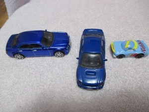 Coche diecast vintage Maisto Black Chrysler 300C Hemi 2005 1:43 (2) y coche Tonka - Imagen 1 de 8