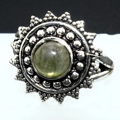 Anel de presente redondo liso de labradorita natural feito à mão tamanho 6,5 - Imagem 1 de 4
