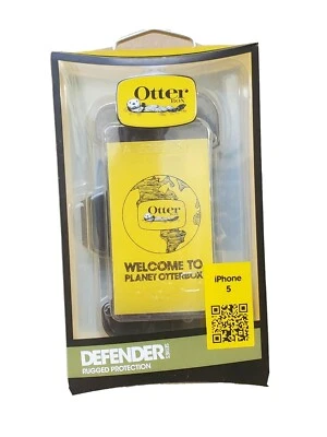 Otter Box Black Defender Series Rugged protection Clip Holster For iPhone5 - Image 1 of 4