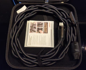 Cable de alimentación de alta corriente Audioquest Hurricane con enchufe C13 - 2M nuevo en caja - Imagen 1 de 7