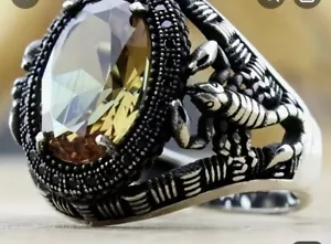 Men’sUnique Retro Accent Silver Color Scorpion On Sides Of Ring.Rhinestone SZ 10 - Picture 1 of 3