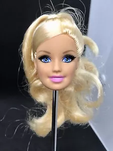 2012 Barbie Life in the Dreamhouse Barbie Doll Head Only Blonde Rooted Lashes - Picture 1 of 10