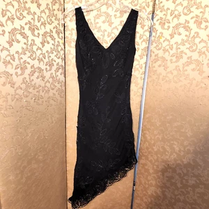 Betsey Johnson Evening Black Floral Embroidered Eyelet Asymmetrical Dress Size 6 - Picture 1 of 4