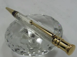 GORGEOUS HIGH QUALITY EMBOSSED WHITE TWIST BALL POINT PEN - Picture 1 of 4
