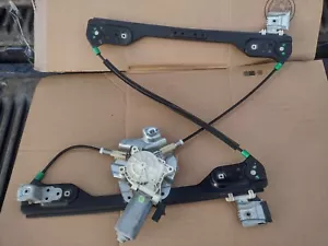 2005-2010 CHRYSLER 300 FRONT LEFT DRIVER DOOR WINDOW REGULATOR MOTOR OEM LHF - Picture 1 of 1