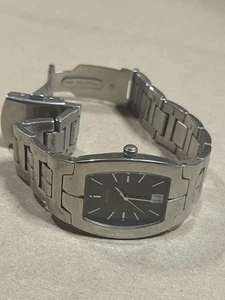 Guess Stahl Uhr G85675G silberfarben Datum getestet Bilder ansehen - Bild 1 von 5