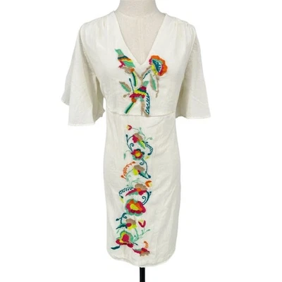 Vestido bordado curto Southern Fashion House feminino gola V XL - CJ - Imagem 1 de 4