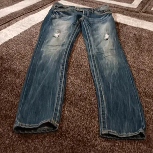 YMI Infinity Skinny Blue Jeans With Stitching And Rhinestones Size 9 - Bild 1 von 3