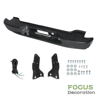 Conjunto de parachoques trasero GM1101115 para Chevy Suburban Tahoe GMC Yukon 2000-2006 Foto 1 de 4