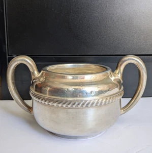 Antike International Silver Co. Silber gelötete Doppelhenkel-Seilschale - Bild 1 von 9