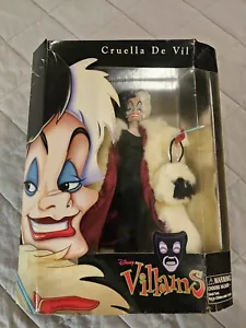 Disney Villains Cruella De Vil Doll  Dalmations Exclusive Limited Edition  - Picture 1 of 4