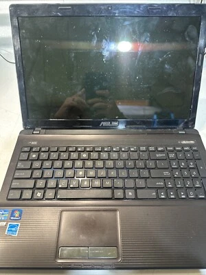 Portátil asus i5 Windows 7 con unidad de DVD para piezas o reparación  Foto 1 de 4