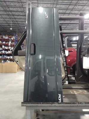 Puerta trasera usada se adapta a: Ford Ranger Styleside 2005 grado C Foto 1 de 4