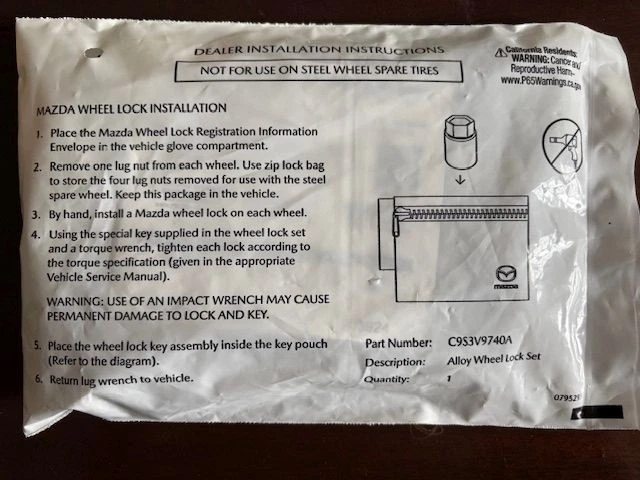 Cerraduras de ruedas Mazda - Número de pieza OEM: C9-S3-V97-40A acabado cromado Foto 1 de 1