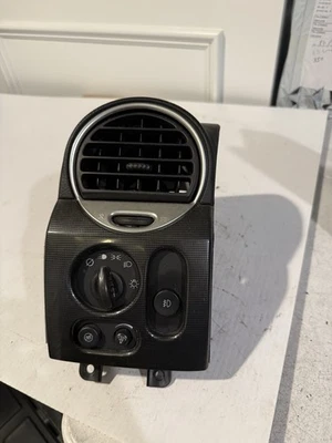 Interruptor de faros GMC Envoy 2002-2009 con ventilación antiniebla y aire 48H ébano OEM 71717 Foto 1 de 4