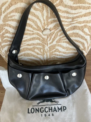 Bolso de Hombro Longchamp Vintage Cuero Negro Media Luna con Broches de Presión Caballo Sobre Plata Foto 1 de 4