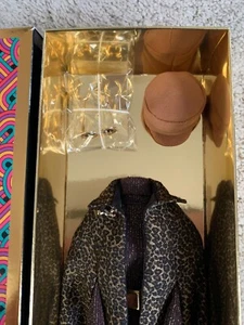 Outfit Poppy Parker American in Paris Integrity Toys NRFB - Foto 1 di 7