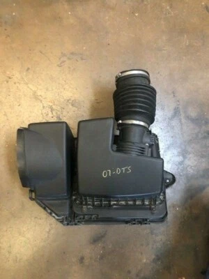 CADILLAC DTS 2006 2007 2008 2009 2010 2011 CAJA DE CARCASA DE ADMISIÓN DE AIRE Foto 1 de 2