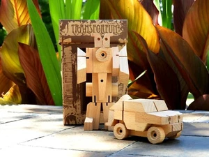 WooBot - Wooden Robot Transforms into a Humvee - Picture 1 of 4