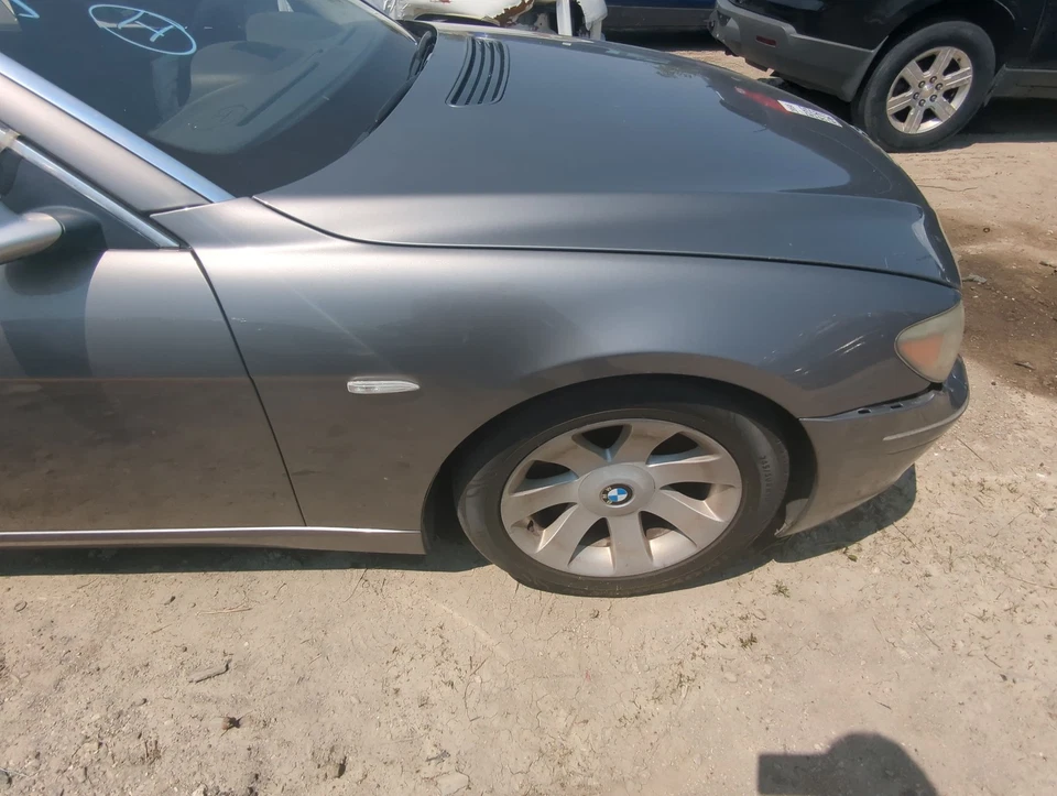 Guardabarros pasajero BMW 750LI RYSFS Foto 1 de 3