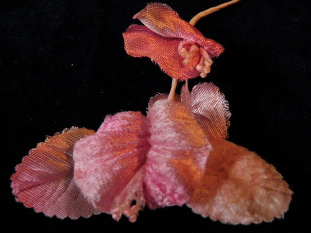 Vintage Millinery Flower Pink Velvet Satin Sweet Pea Stem Hat Wedding or Hair IB - Image 1 of 1