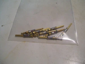 NUOVO 8PCS AMP 66107-3 GOLD CONNETTORE PIN 24-26AWG TAGLIA 16 13A CPS CONNETTORE P3881 - Foto 1 di 2